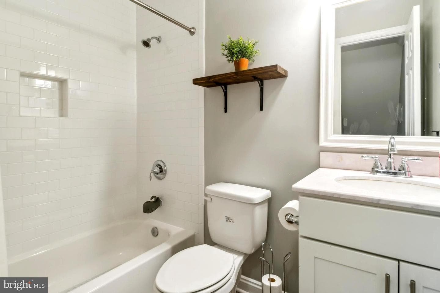 7940 Royal Mint Place photo 21