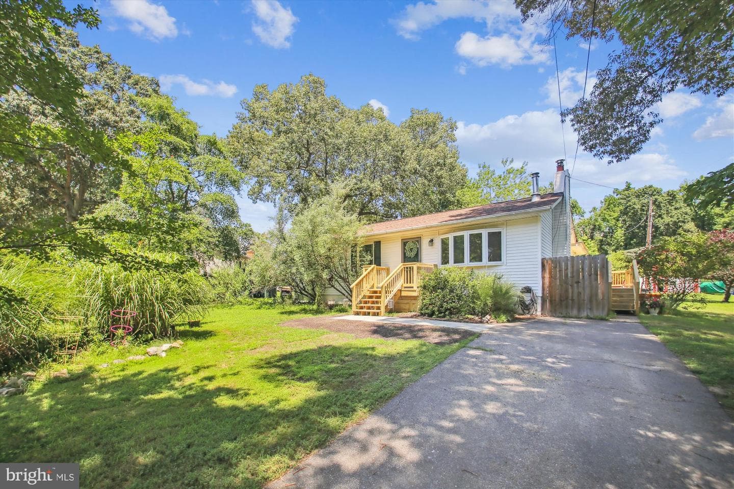 1590 Long Point Road photo 2