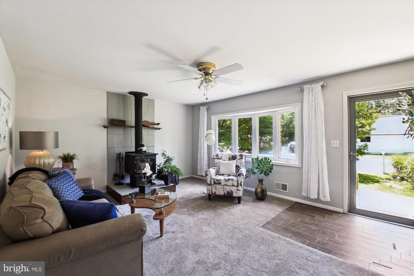 1590 Long Point Road photo 4