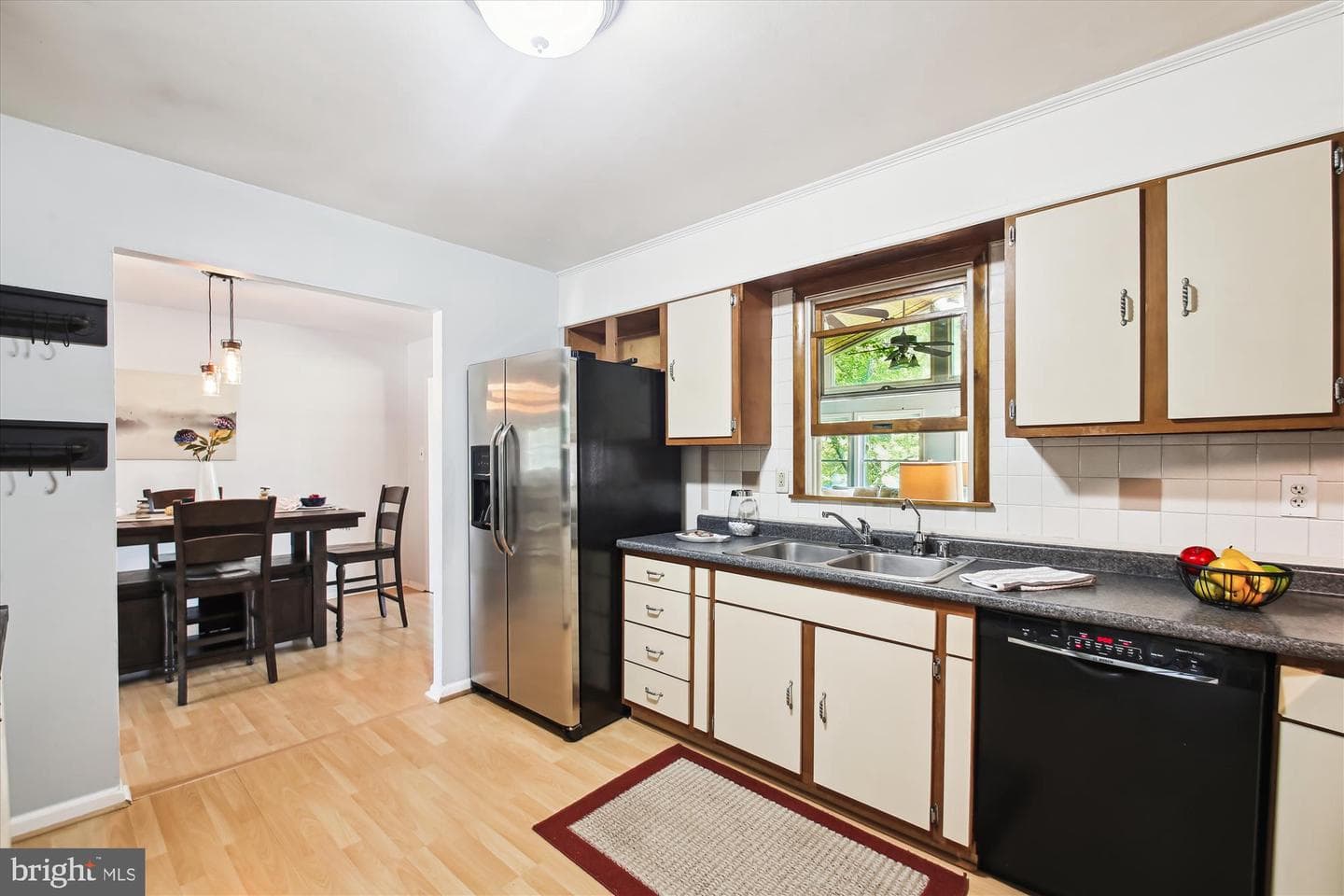 1590 Long Point Road photo 8