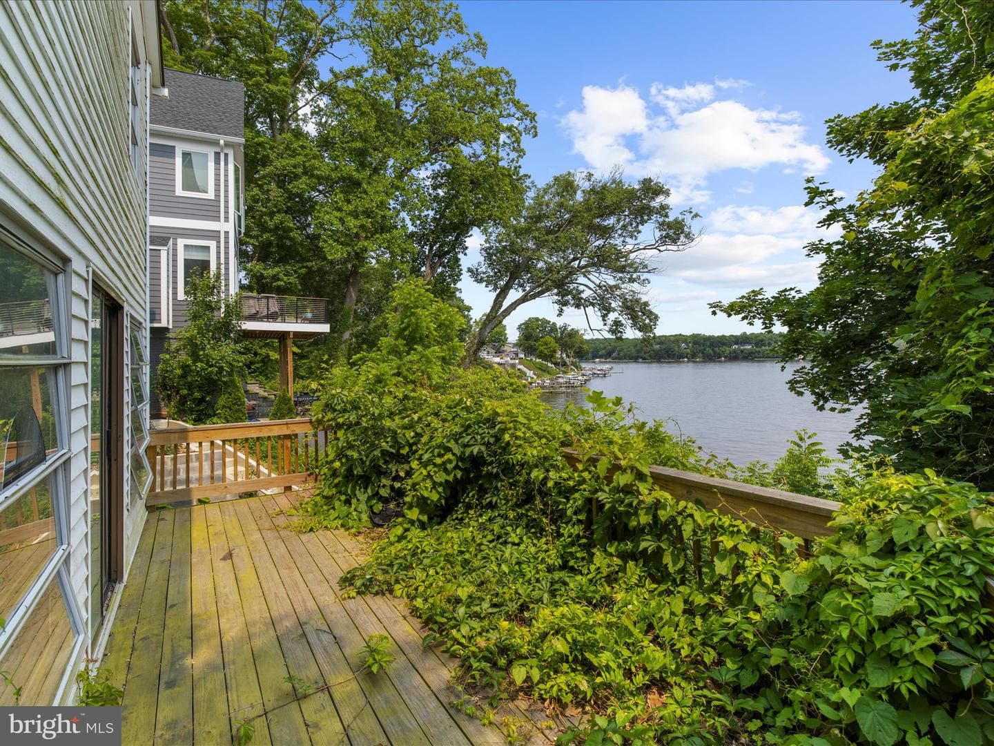 8 Shore Walk Road photo 4