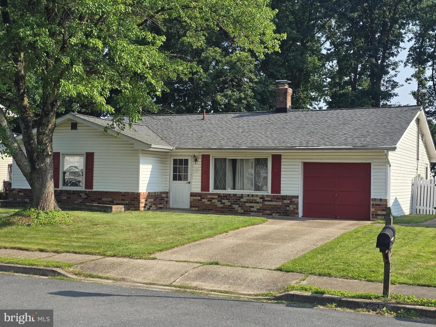 2237 Autumn Valley Circle photo 1