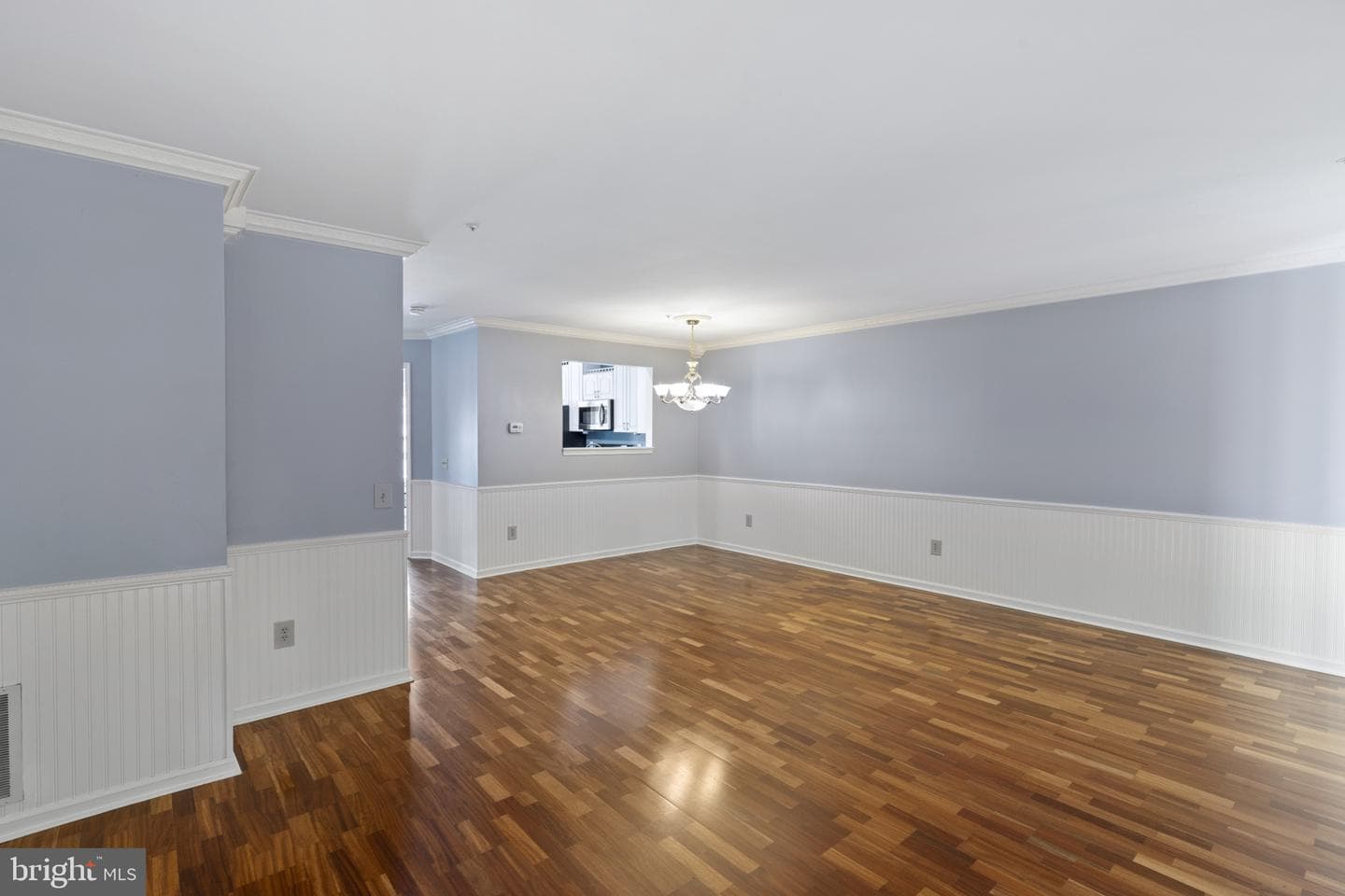 130 Pinecove Avenue photo 11