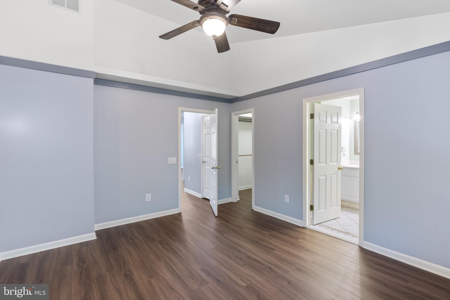 130 Pinecove Avenue photo 20