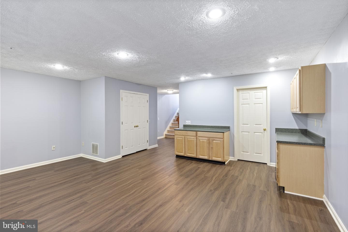 130 Pinecove Avenue photo 27