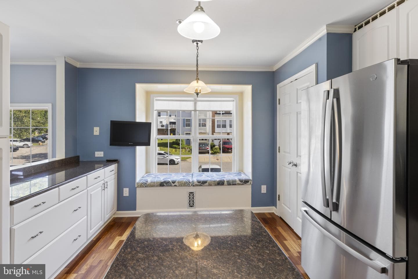 130 Pinecove Avenue photo 8