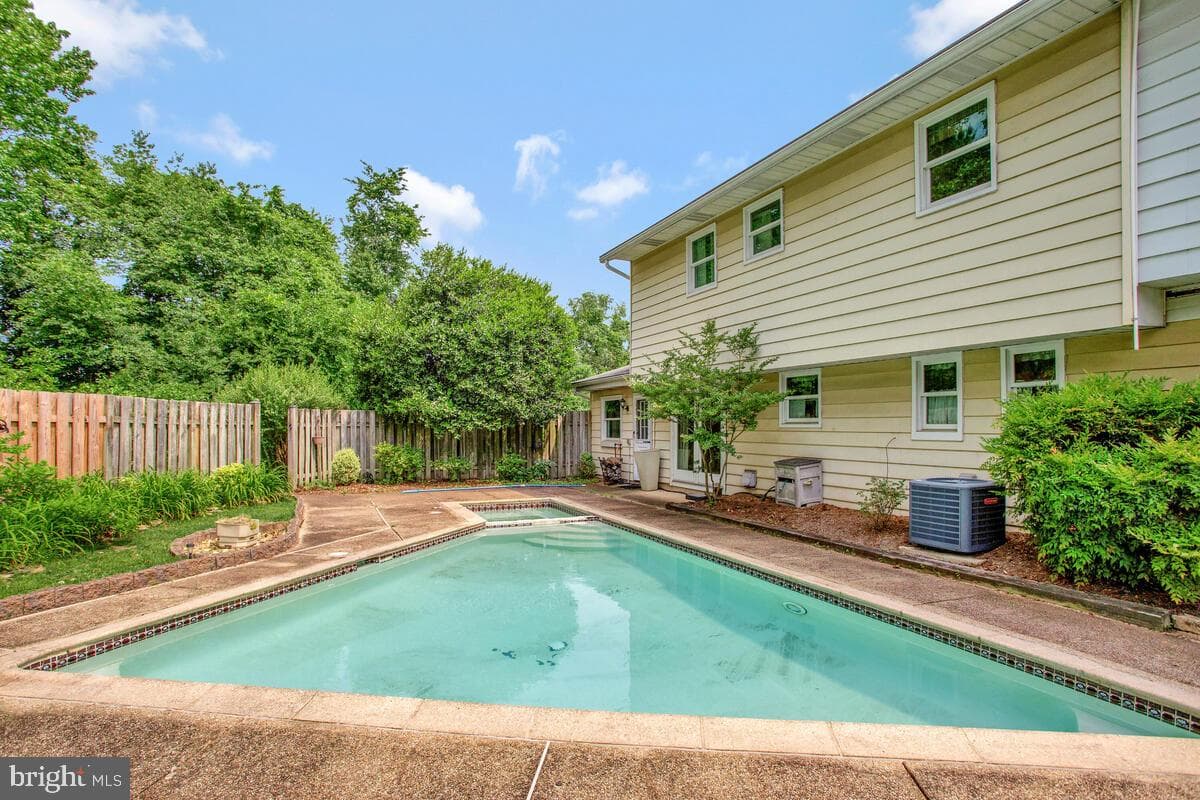 8218 Sherbrooke Court photo 30