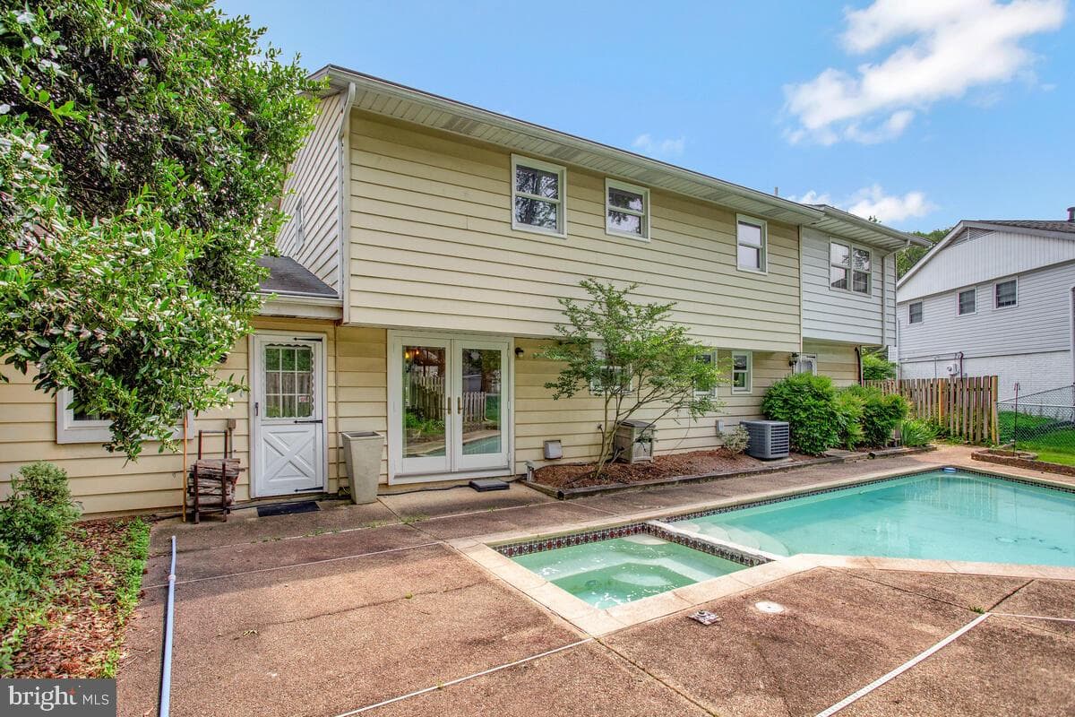 8218 Sherbrooke Court photo 31