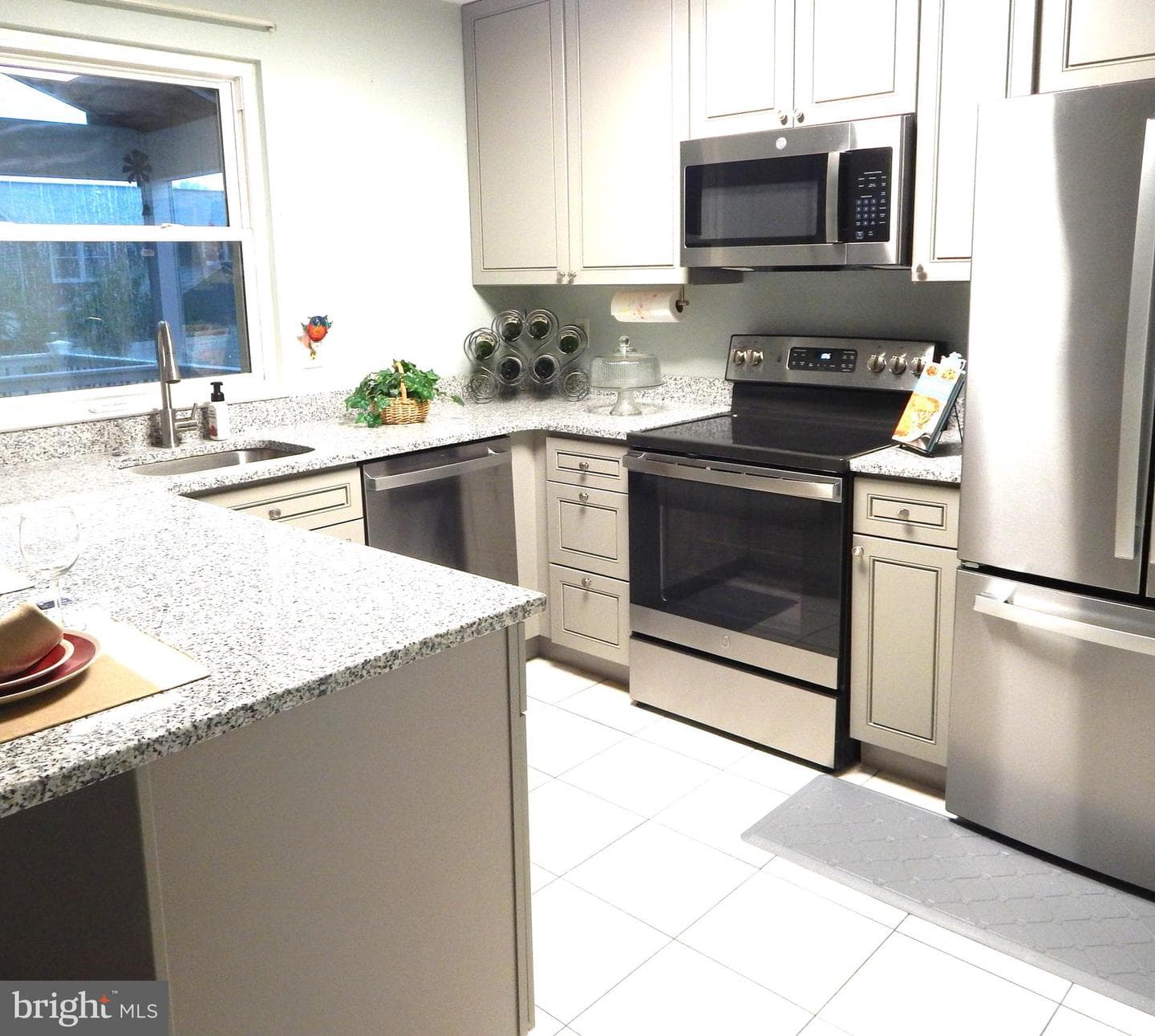 308 Alexis Drive photo 12