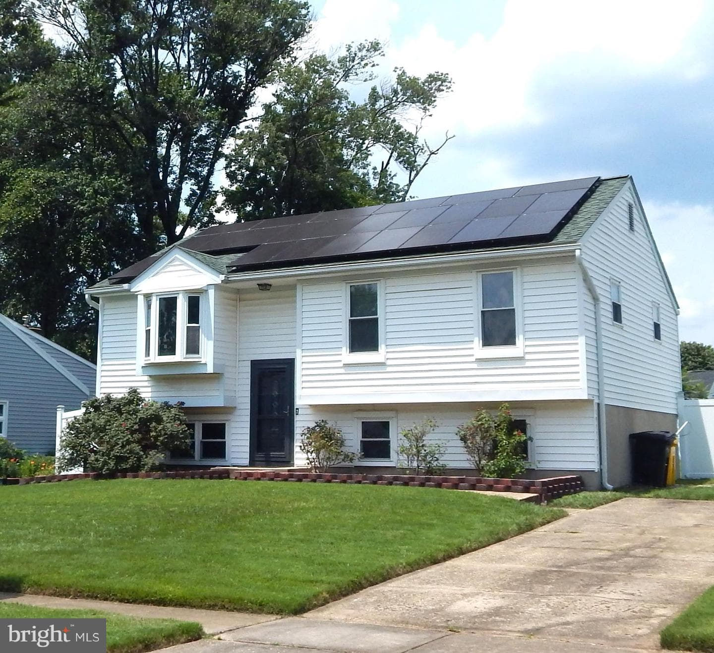 308 Alexis Drive photo 2