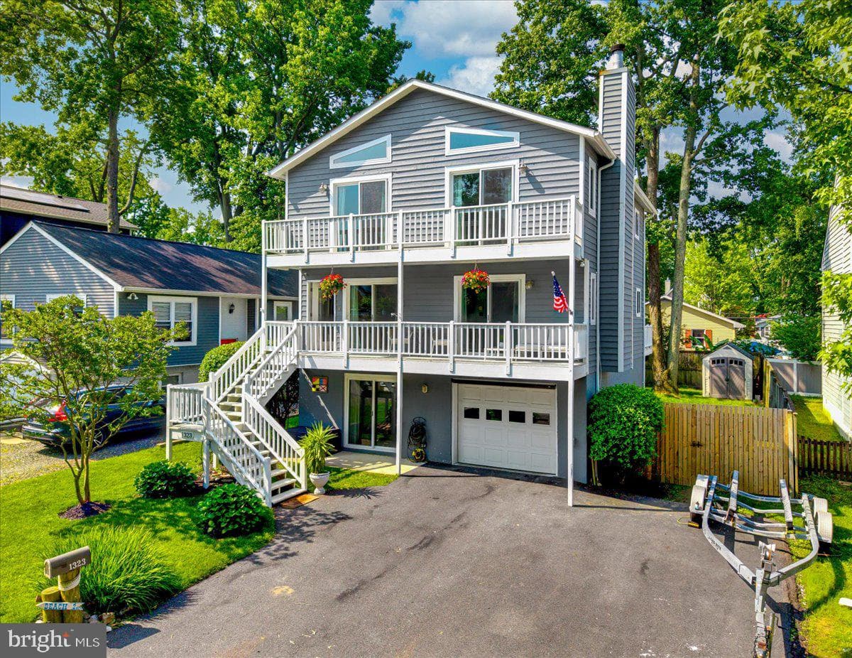 1323 Washington Drive photo 4