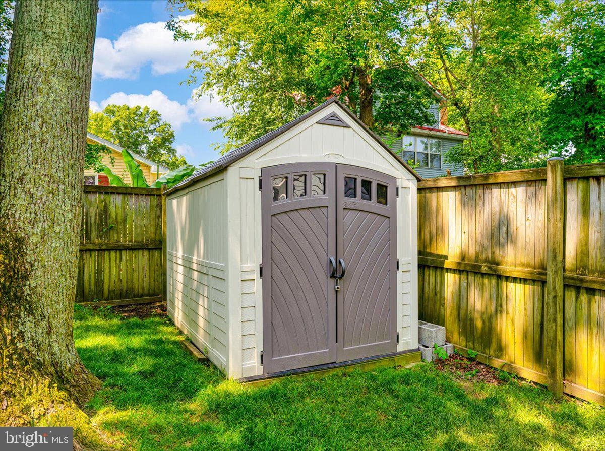 1323 Washington Drive photo 46