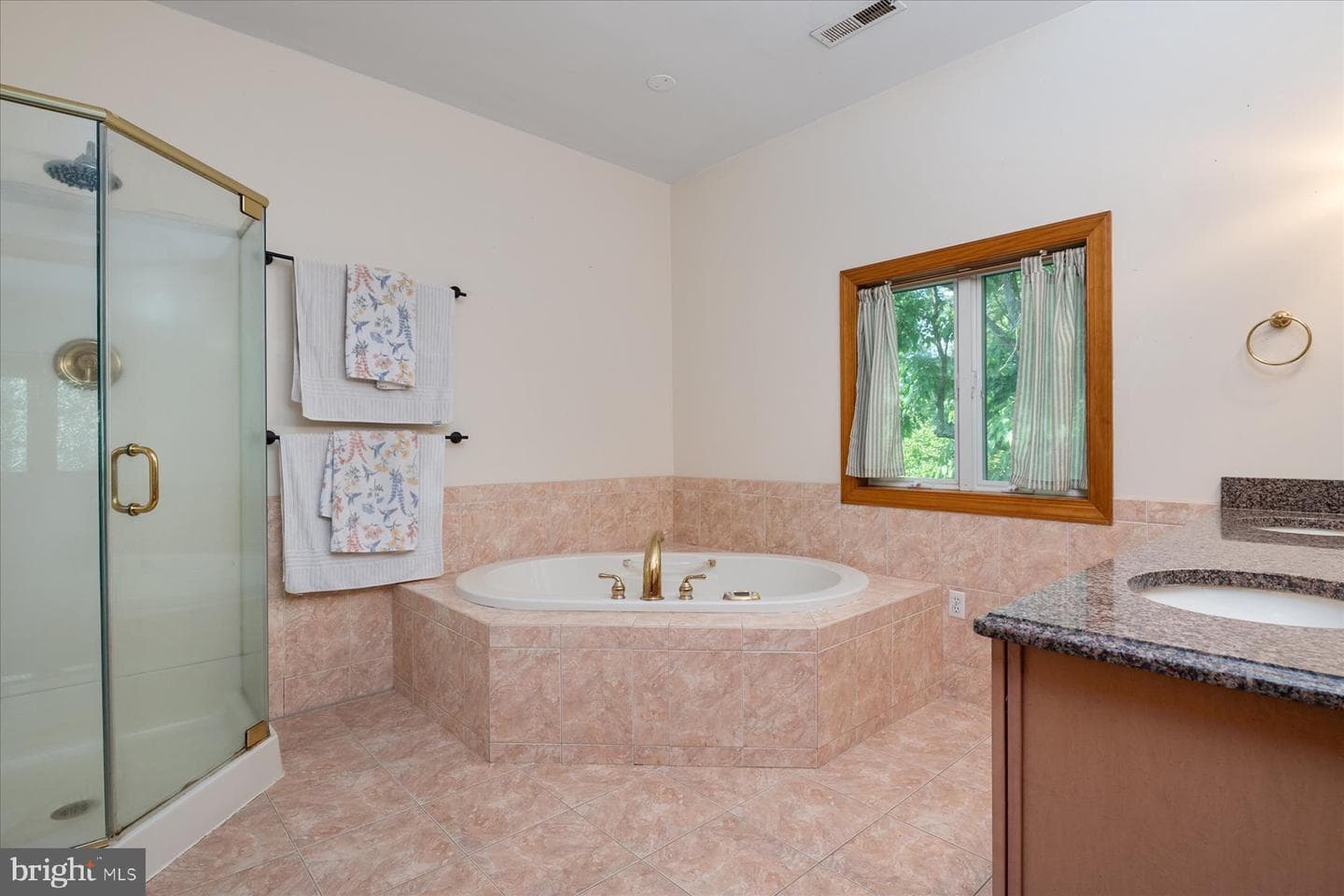 2710 Parkview Drive photo 36