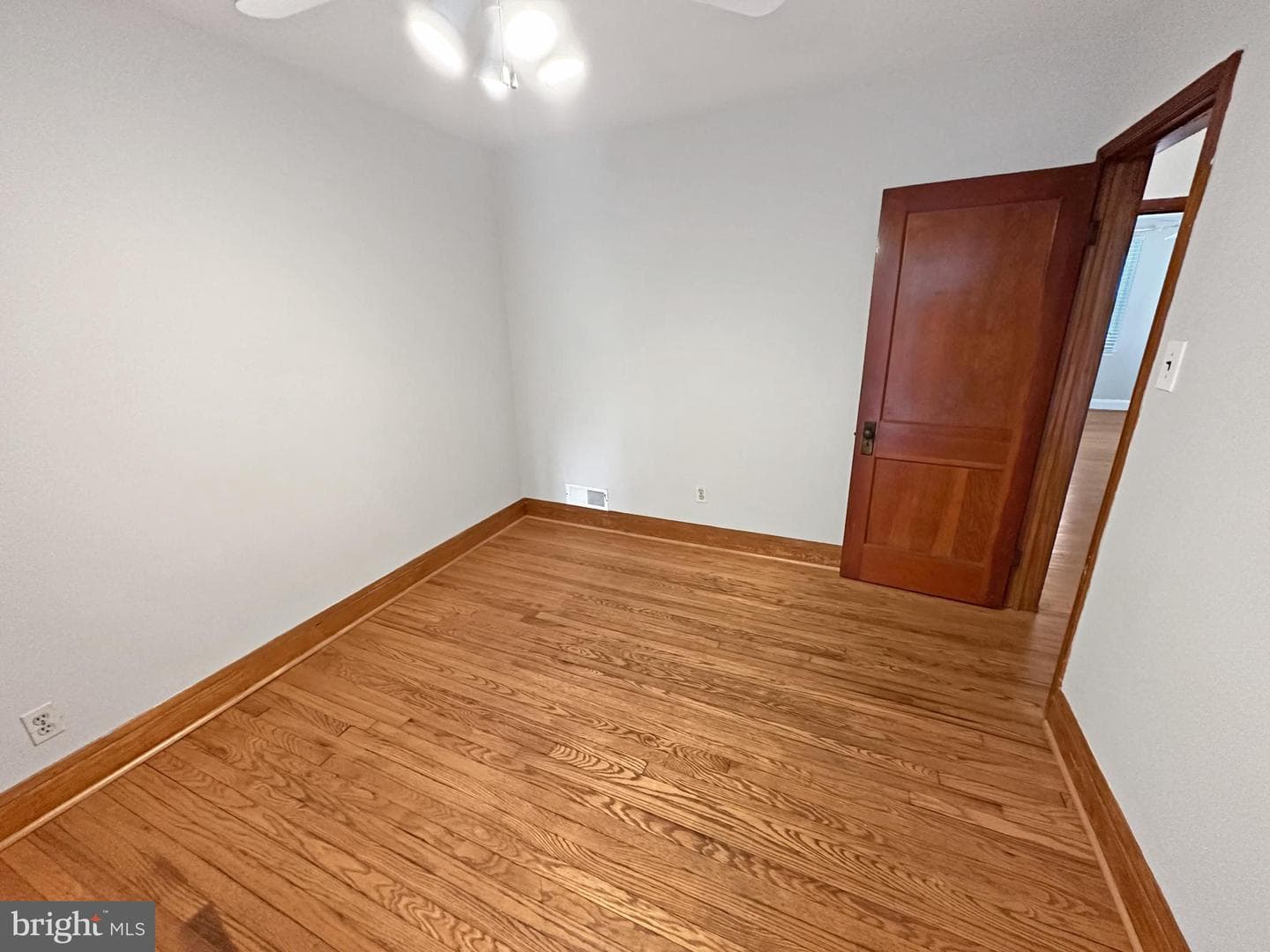 5713 Magie Street photo 32
