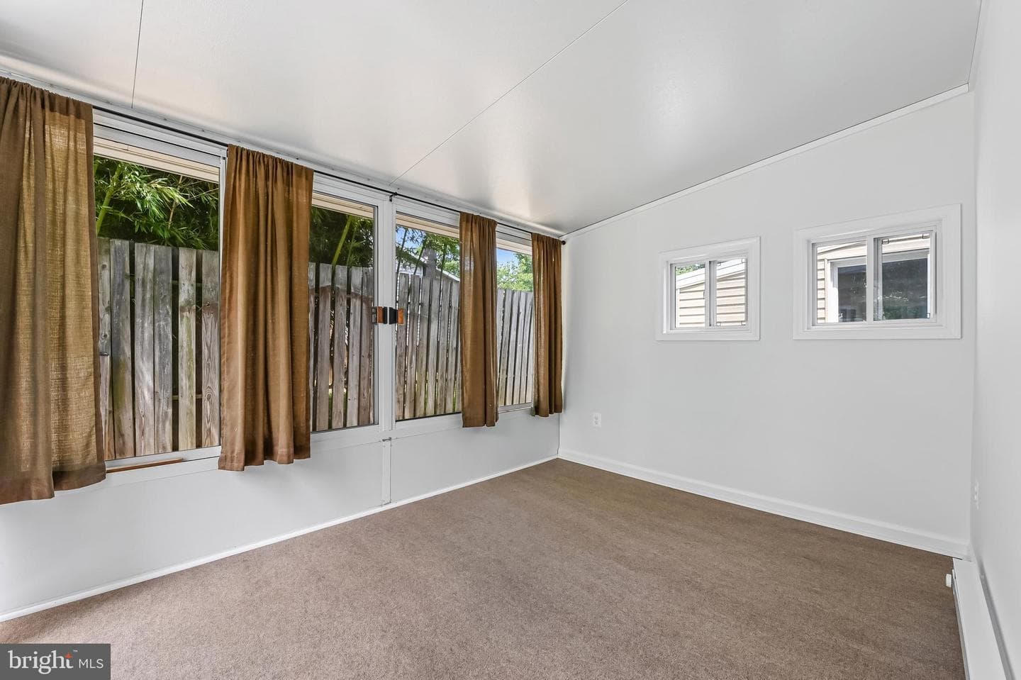 405 Bayview Drive photo 15
