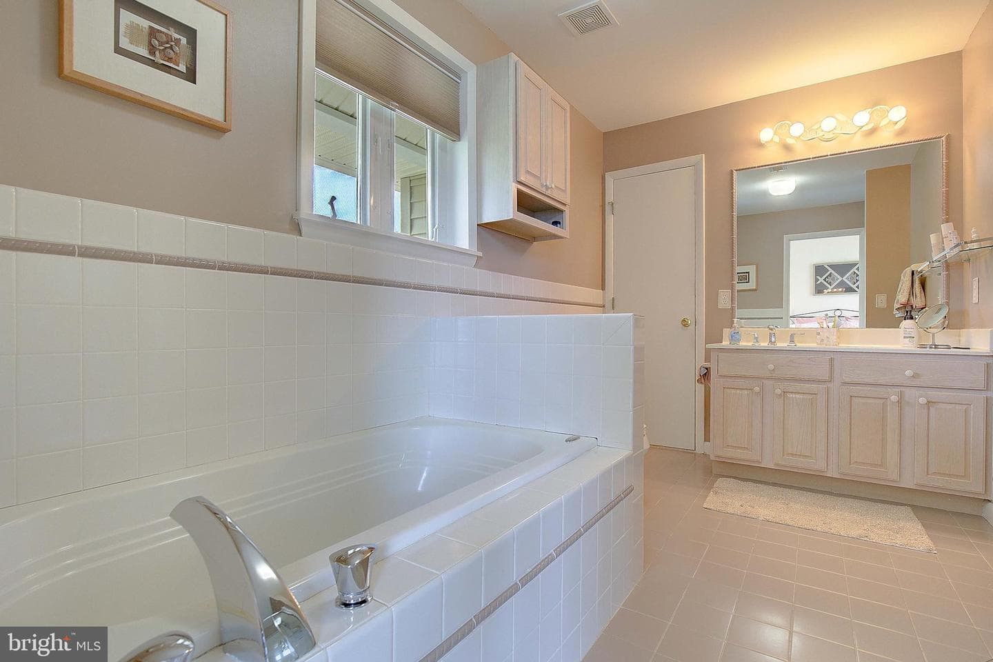 1090 River Bay Road photo 25