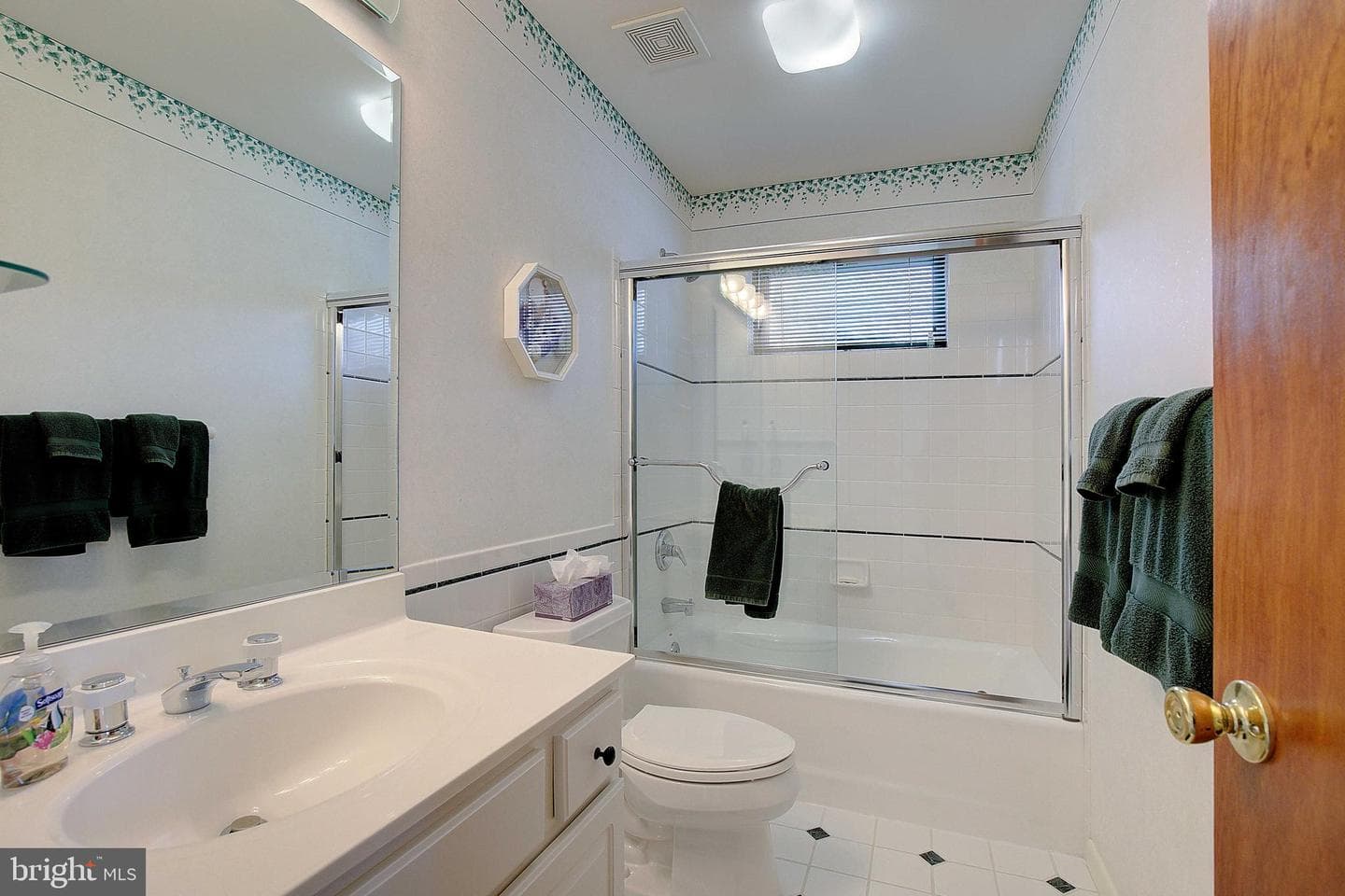 1090 River Bay Road photo 29