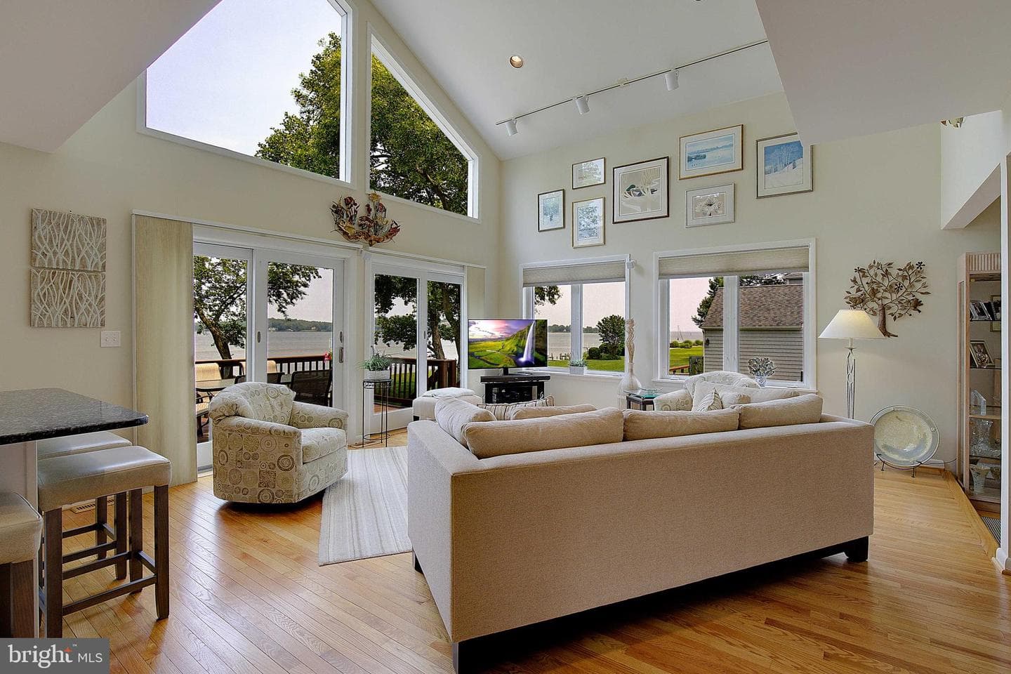 1090 River Bay Road photo 44