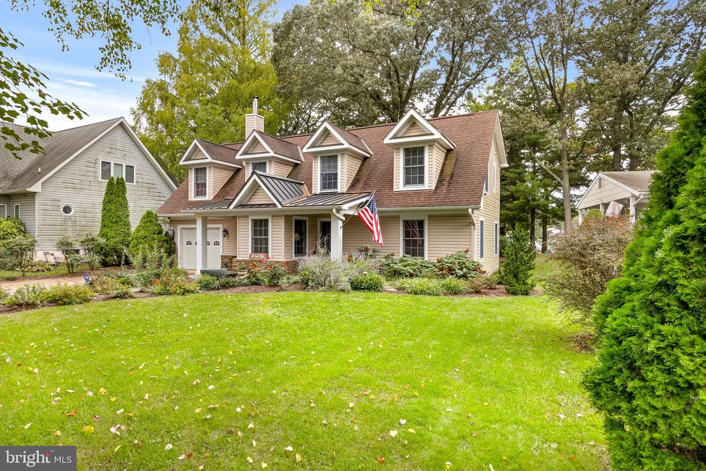 862 Doris Drive photo 2