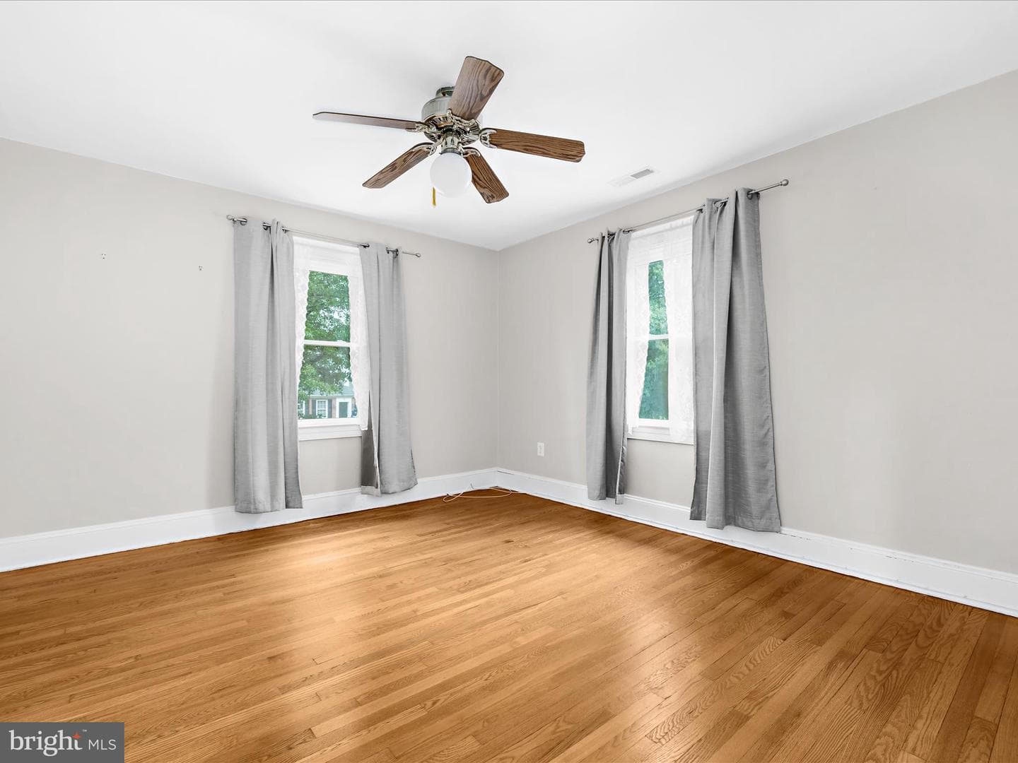 112 Homewood Road photo 29