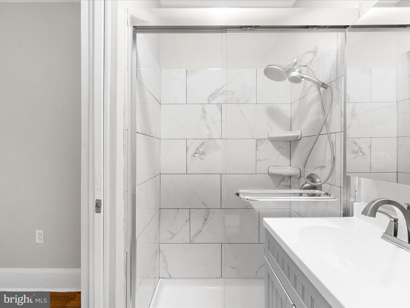 112 Homewood Road photo 34
