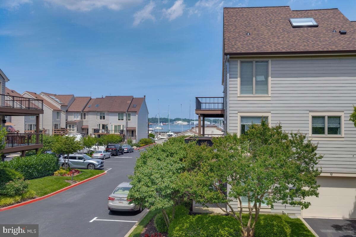 21 Chesapeake Landing photo 10