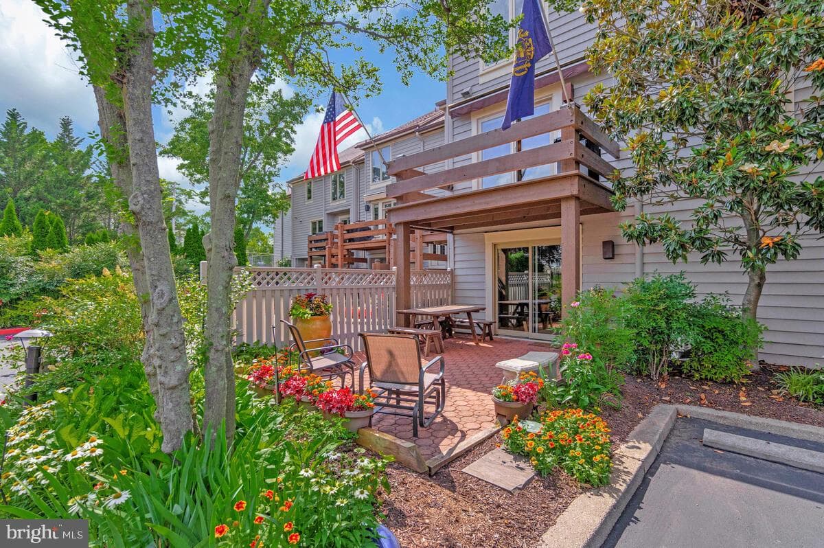 21 Chesapeake Landing photo 39