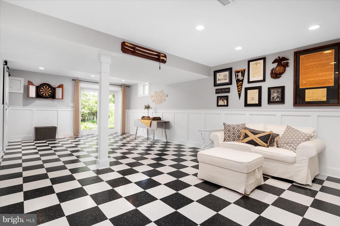 252 Bayshire Court photo 35