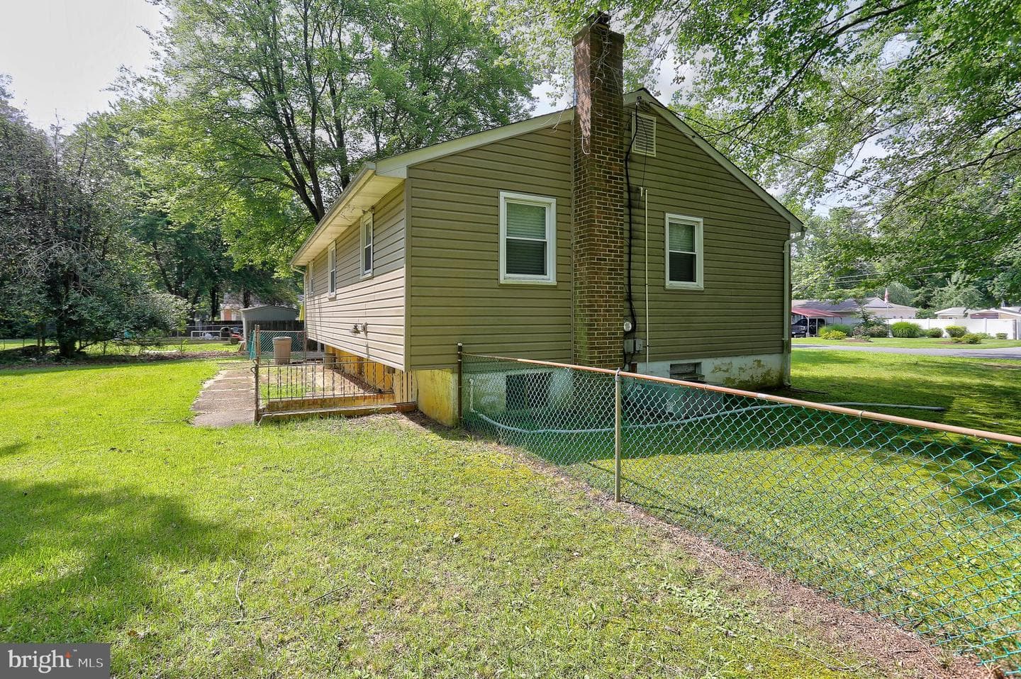 80 Beach Drive photo 10