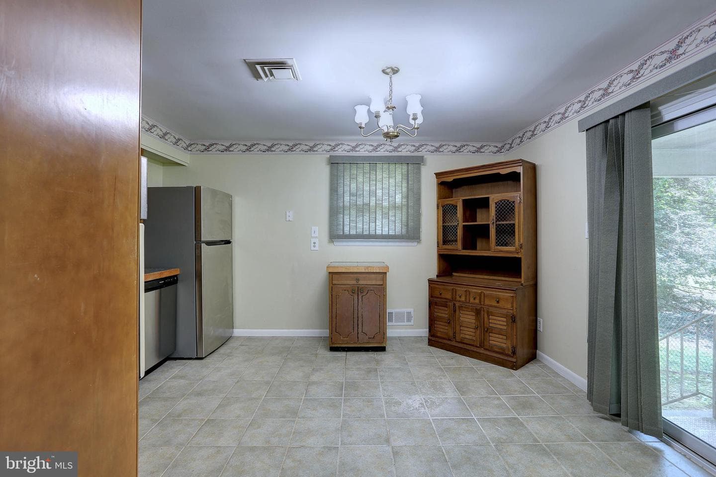 80 Beach Drive photo 16