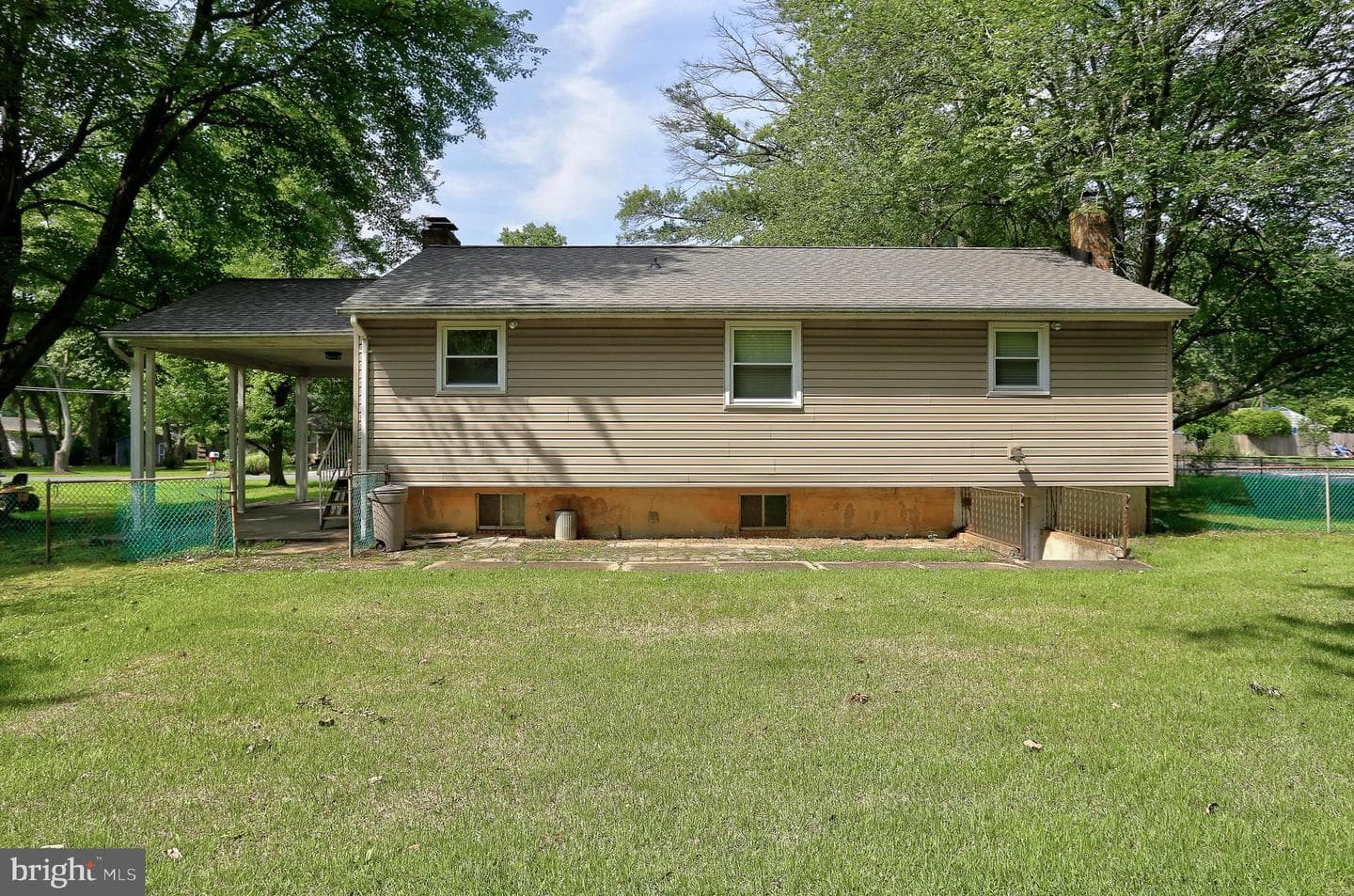 80 Beach Drive photo 6