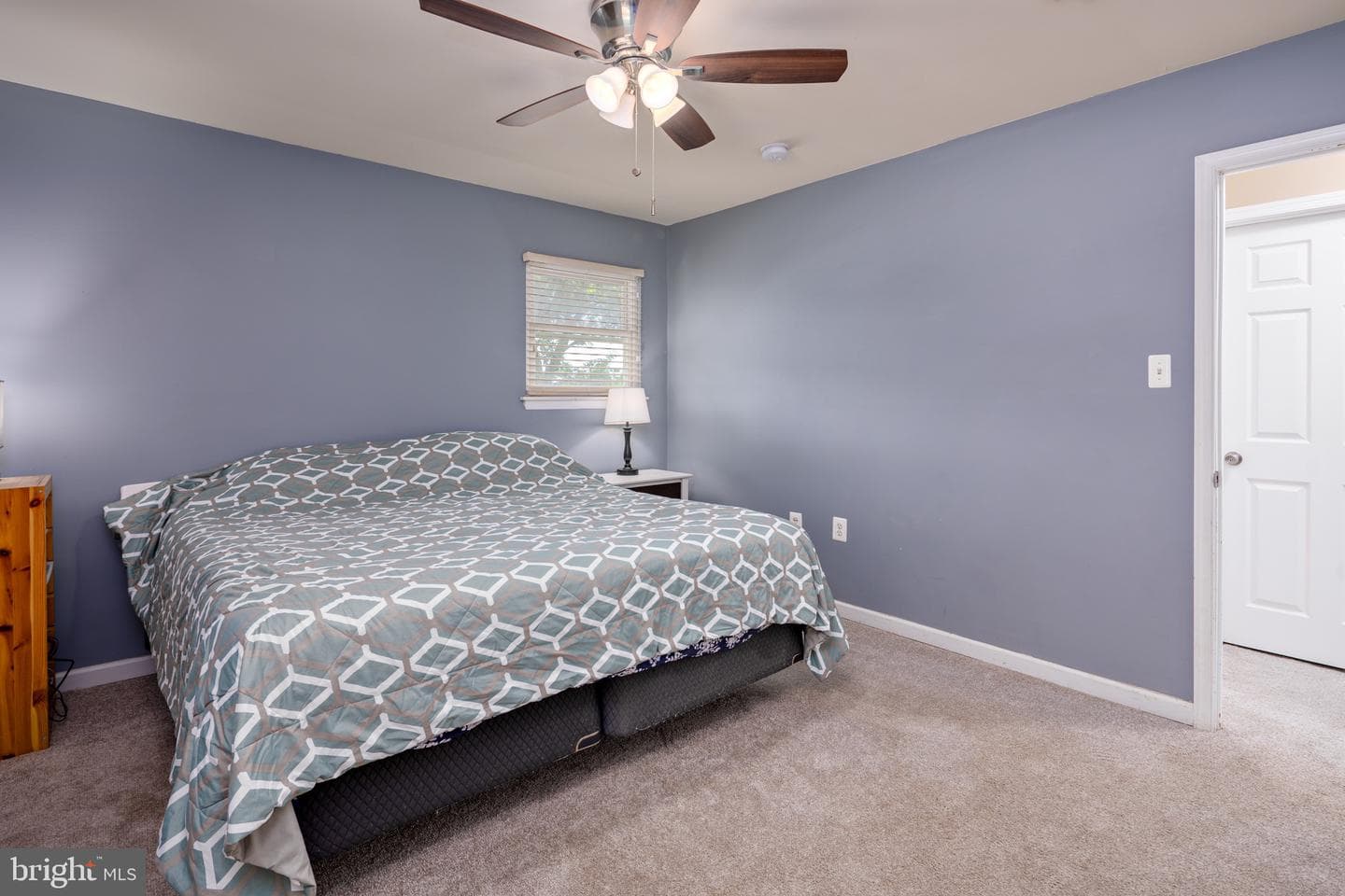 8246 Victoria Road photo 17