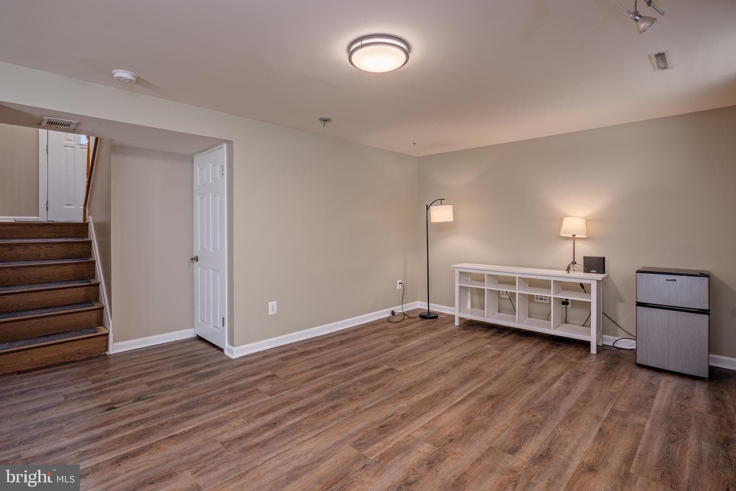 8246 Victoria Road photo 22