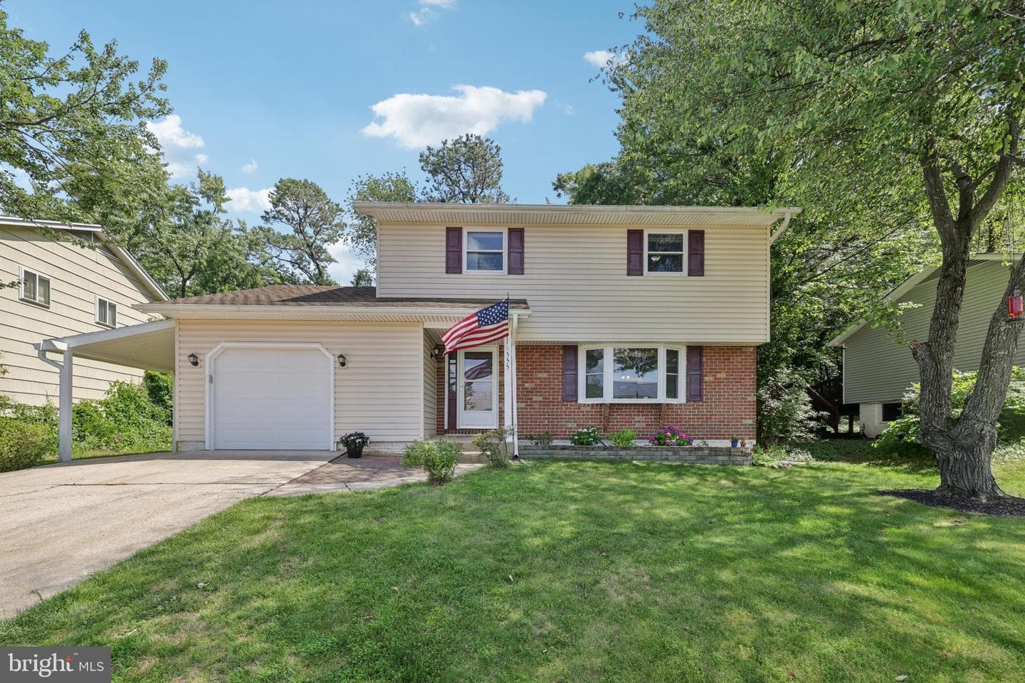 555 Lanny Court