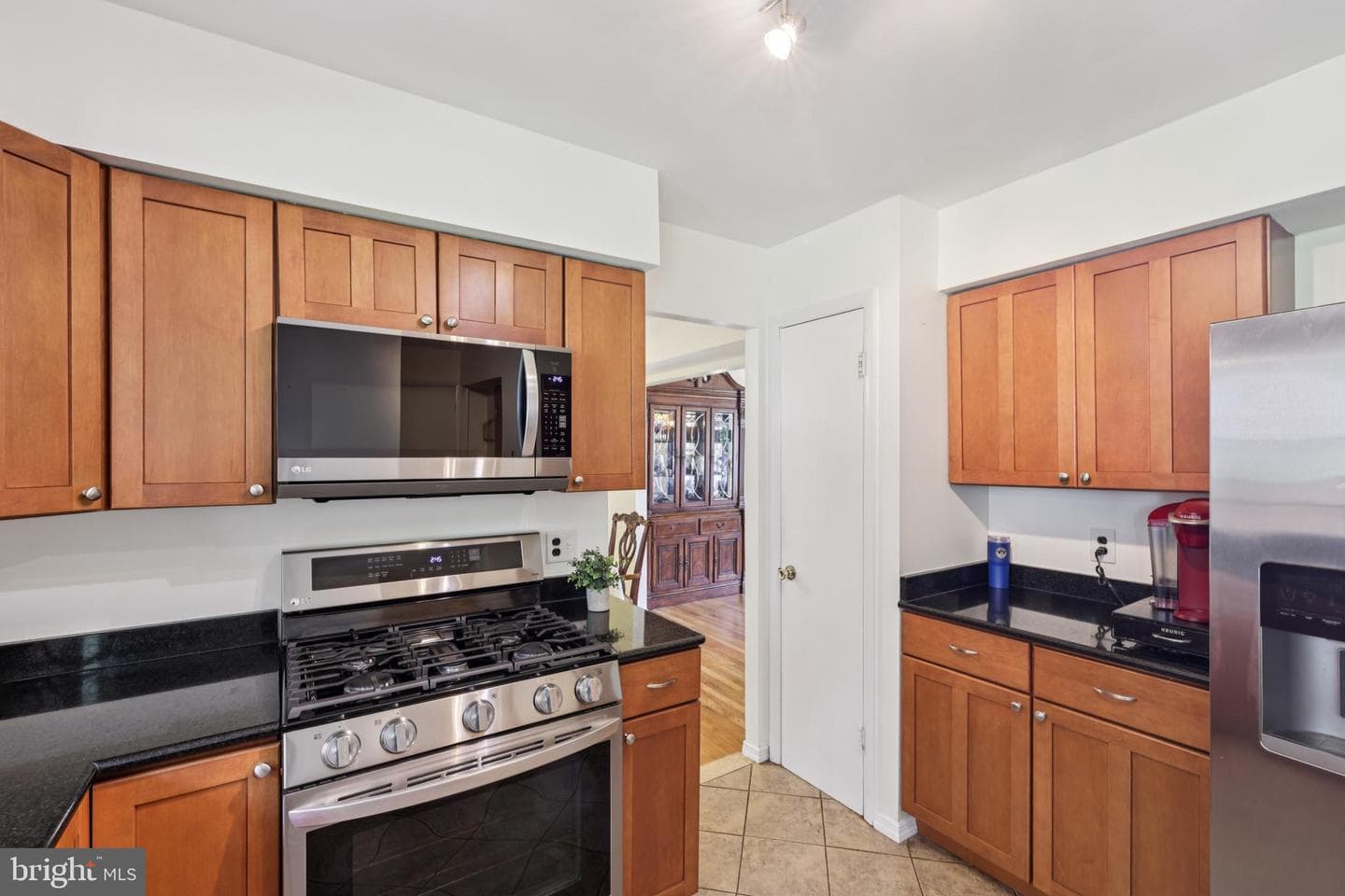 555 Lanny Court photo 10