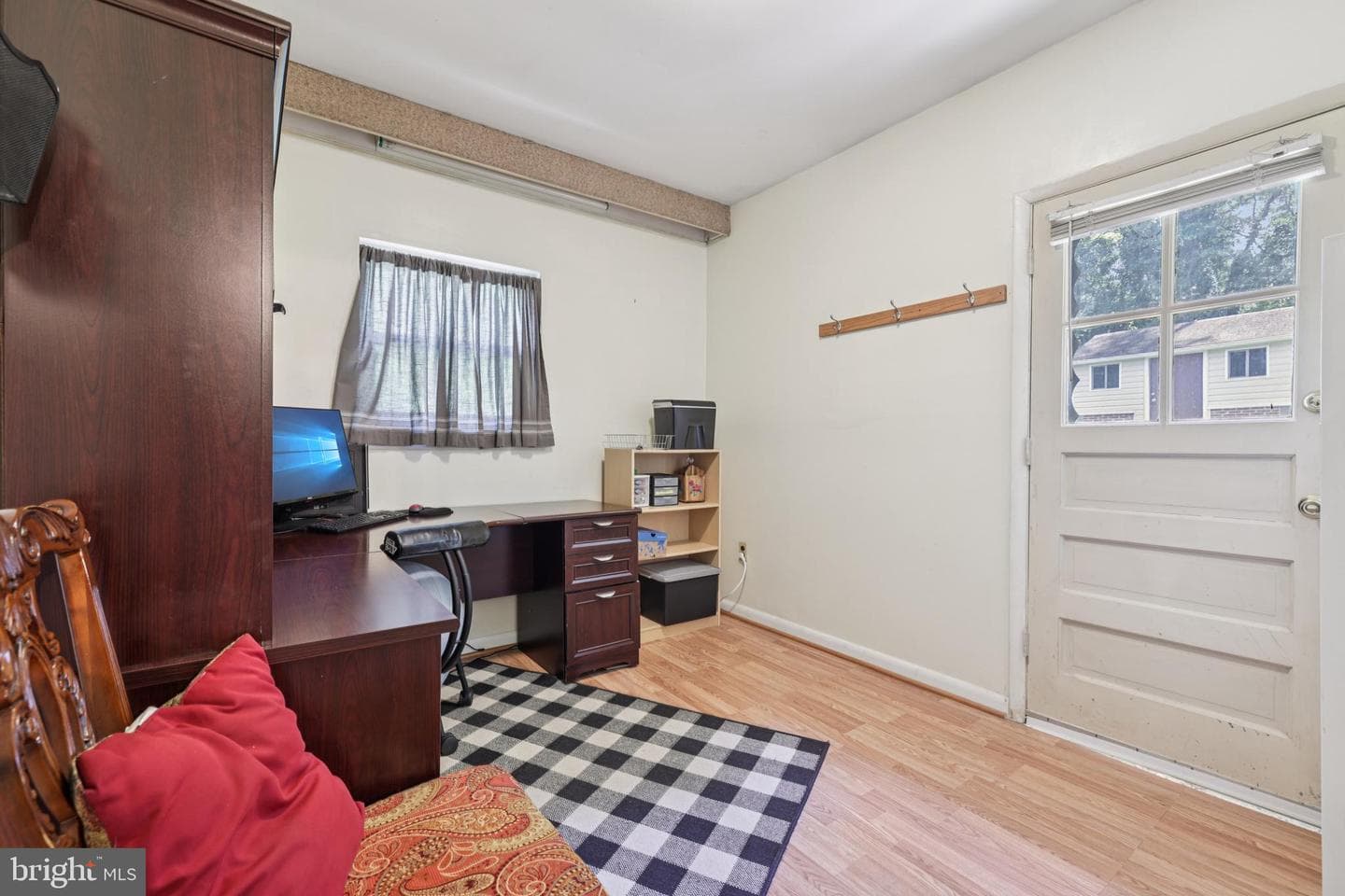 555 Lanny Court photo 14