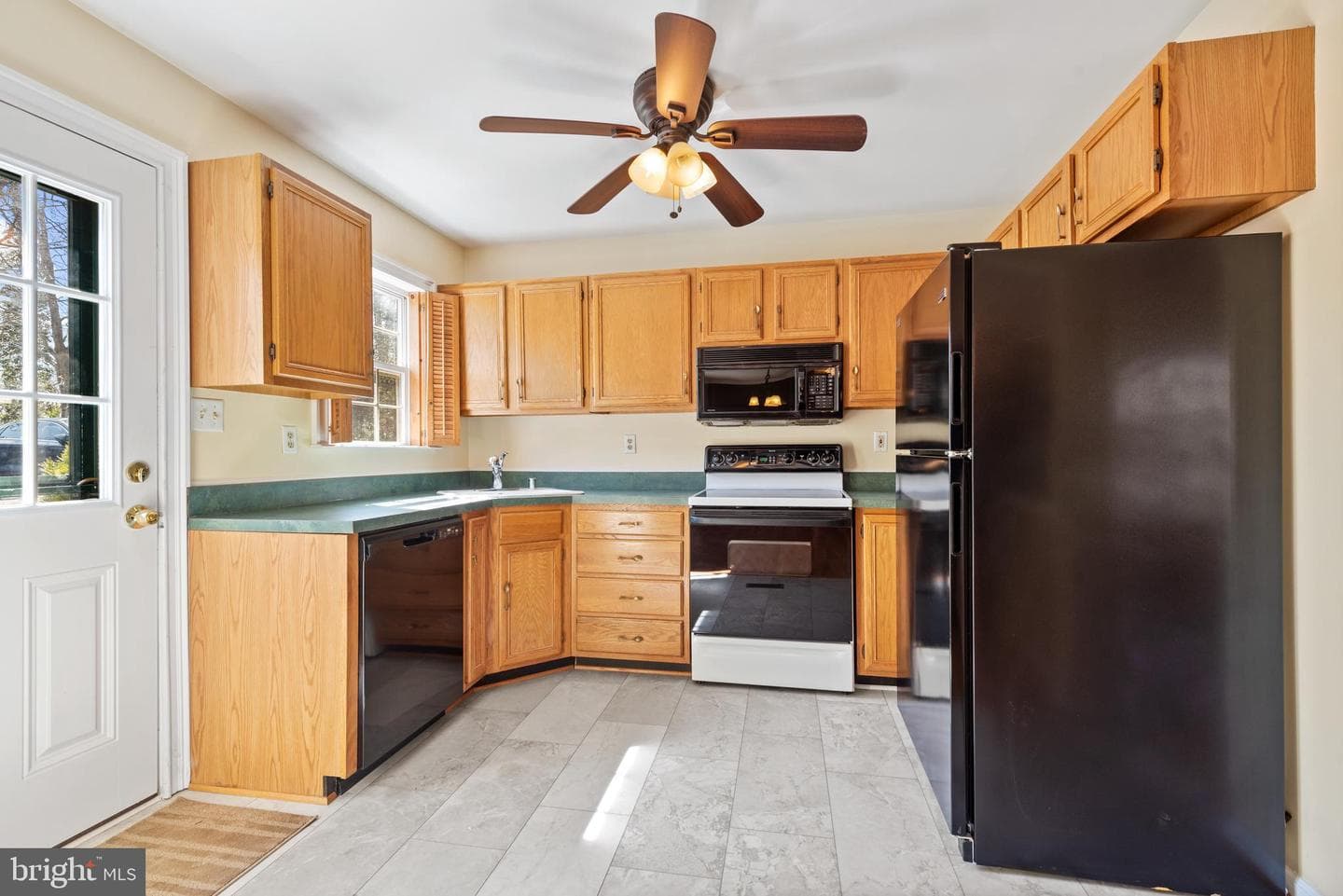 1280 Terrace Lane photo 3