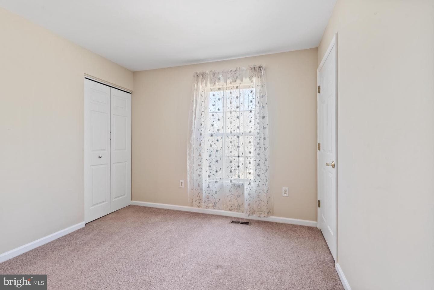 1280 Terrace Lane photo 9
