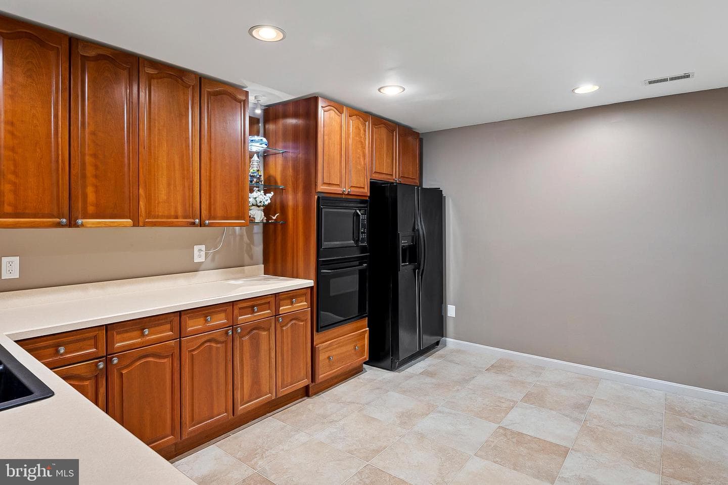 3689 N Carolina Avenue photo 50