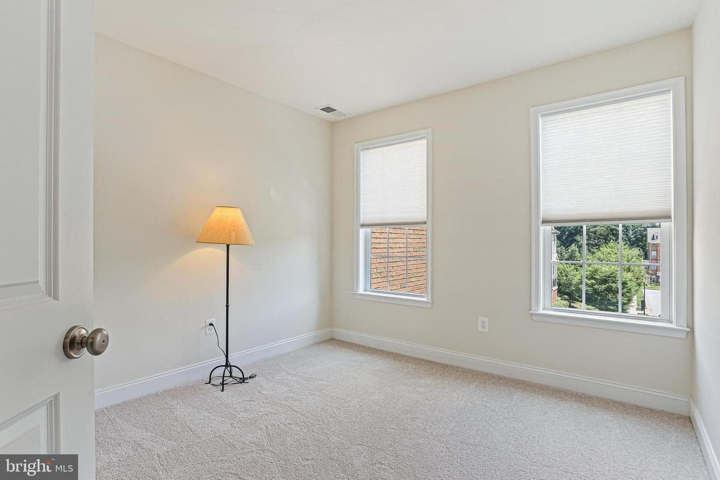 8516 Pine Springs Drive photo 18