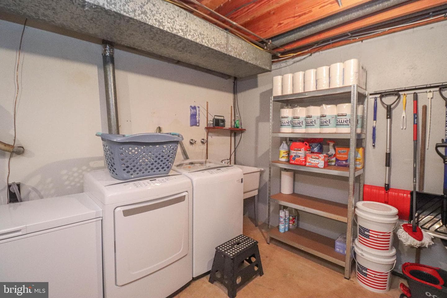 1768 Dryden Way photo 33