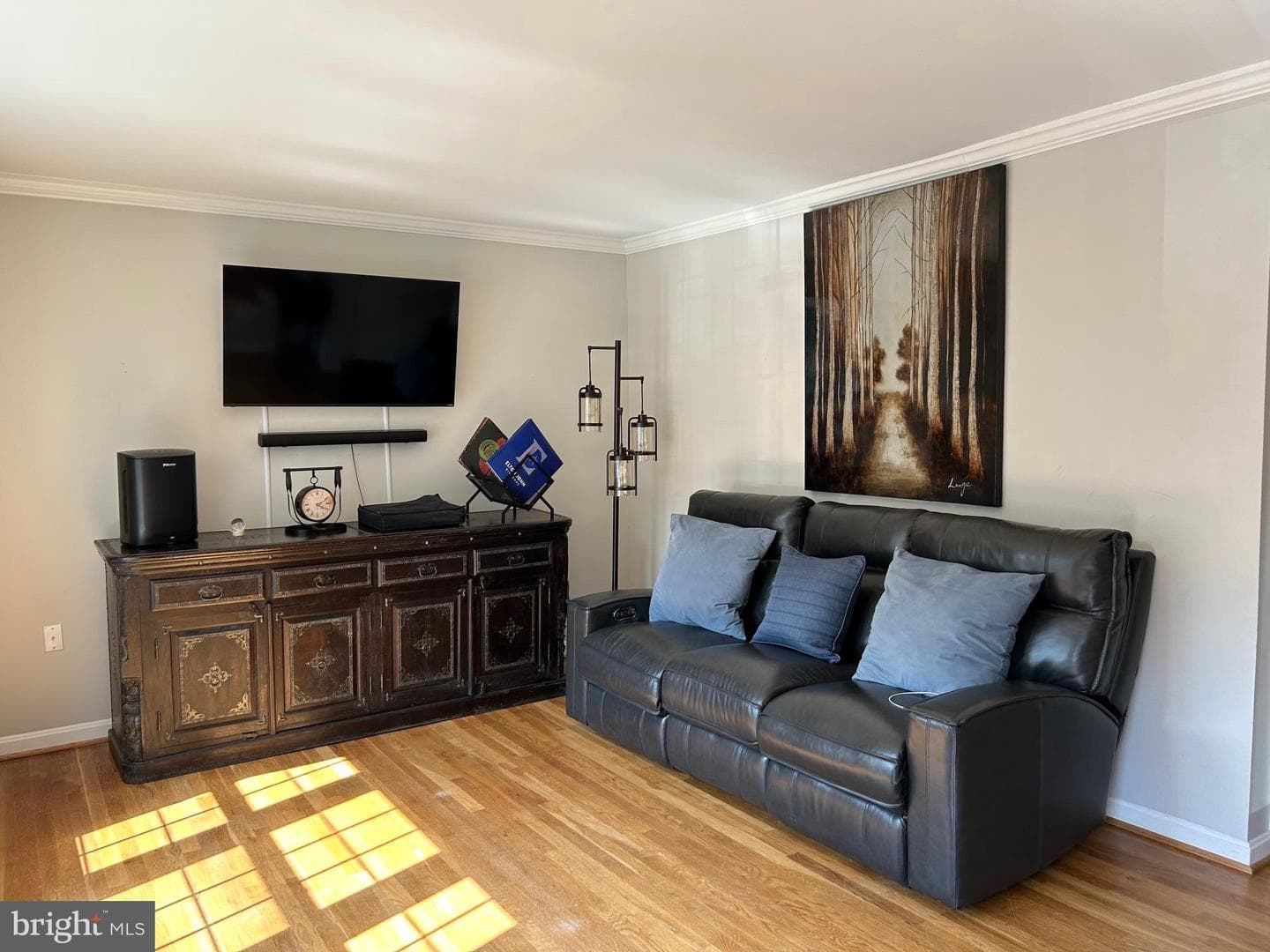 1768 Dryden Way photo 4