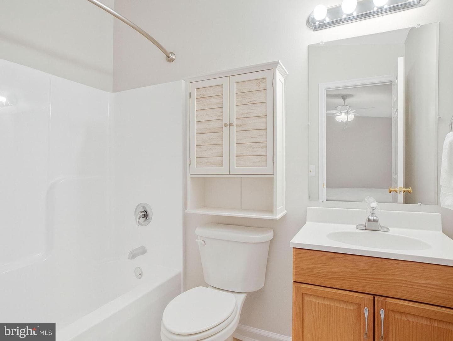 319 Gloucester Drive photo 10