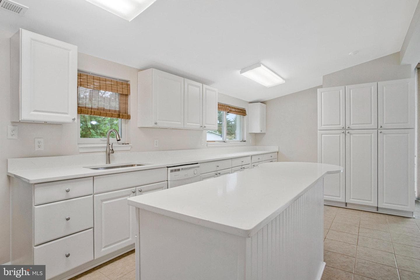 319 Gloucester Drive photo 7