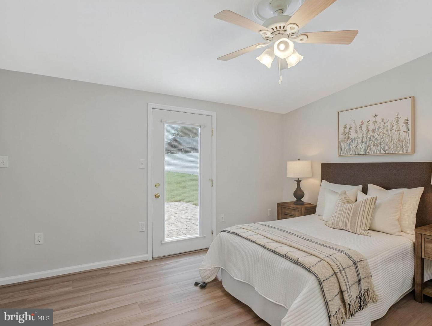 319 Gloucester Drive photo 9
