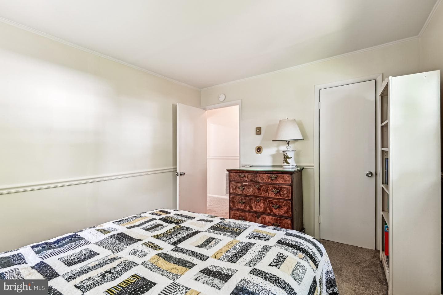 597 Whitney Road photo 32