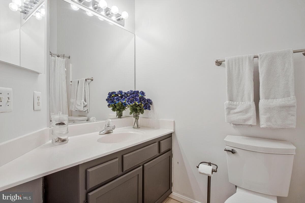 628 Talon Court photo 34