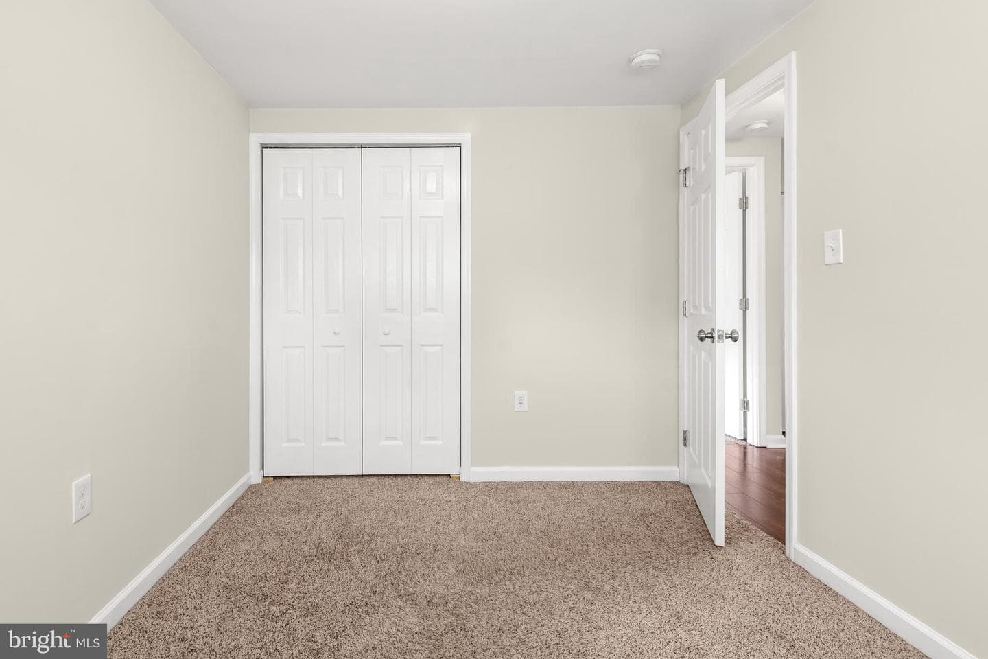 707 Delaware Avenue photo 24