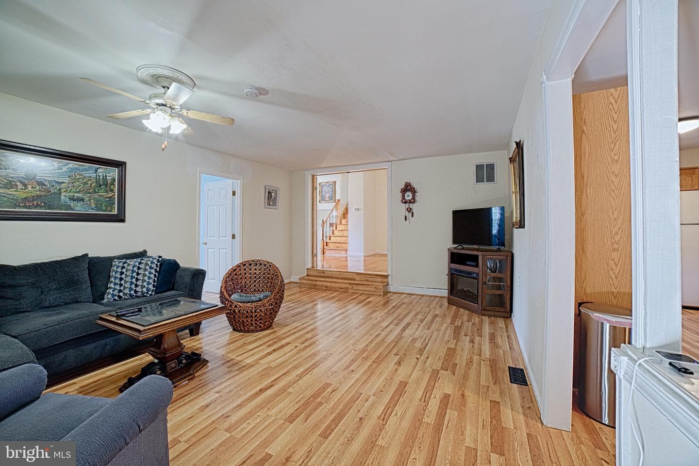 399 Hilltop Lane photo 11