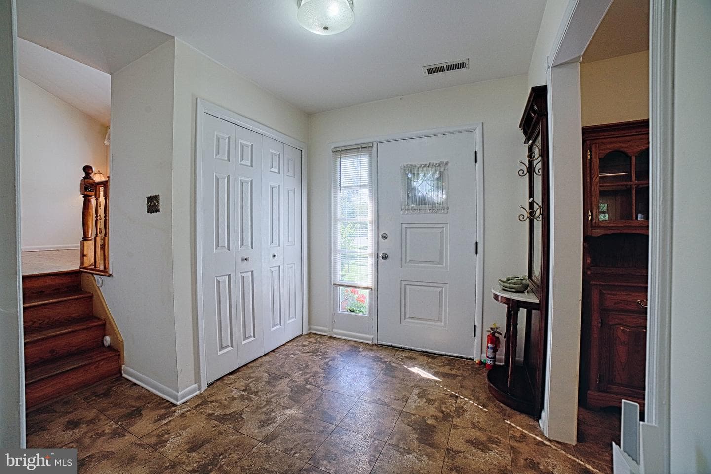 399 Hilltop Lane photo 3